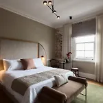 Empire Hotel